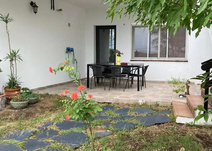 Casa Con Vista Y Jardin, A 20\' De La Playa
