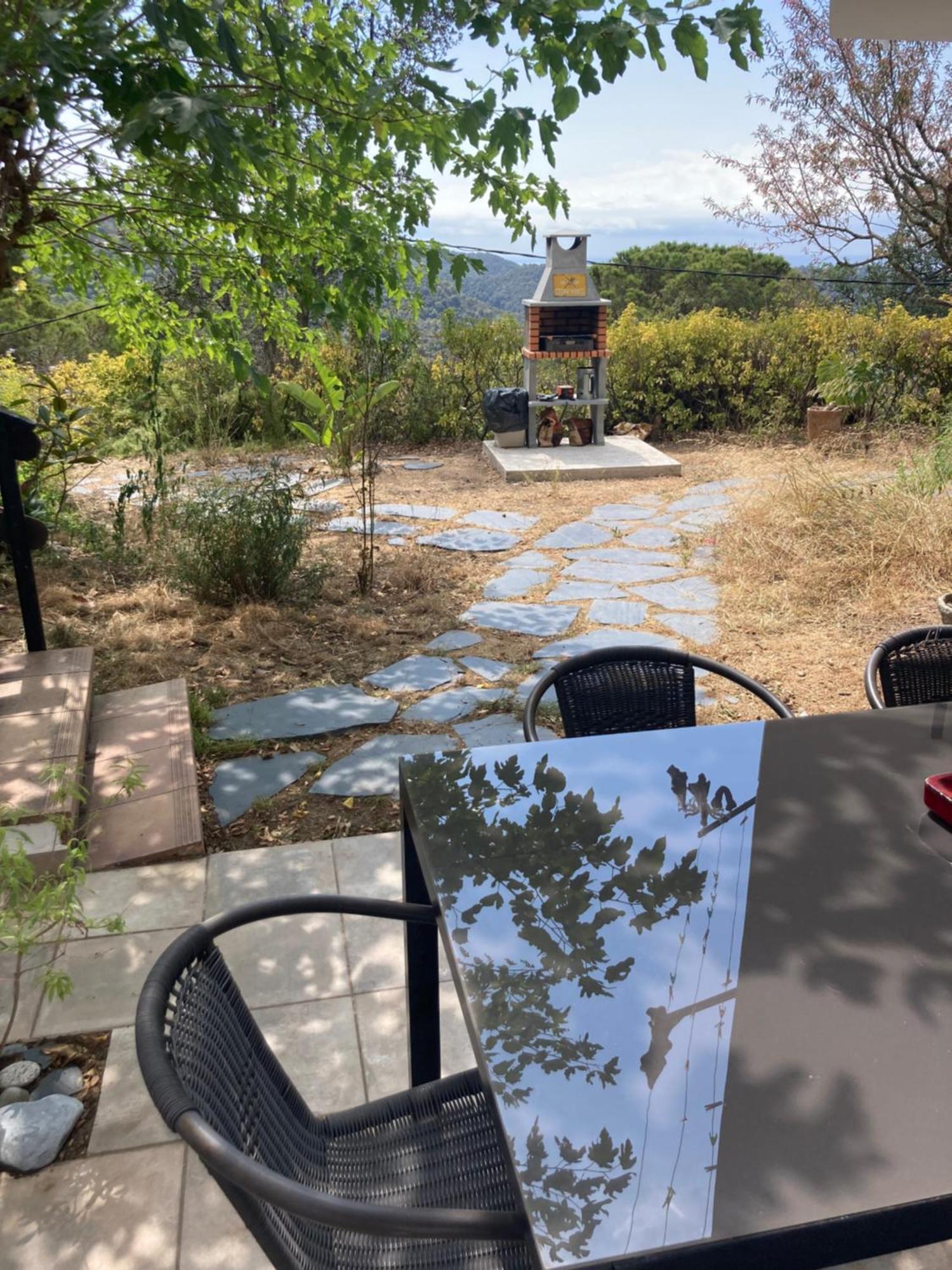 Casa Con Vista Y Jardin, A 20' De La Playa Ferienhaus *